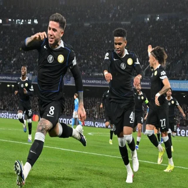 篮球季后赛走势解析：数据视角下的大局掌控